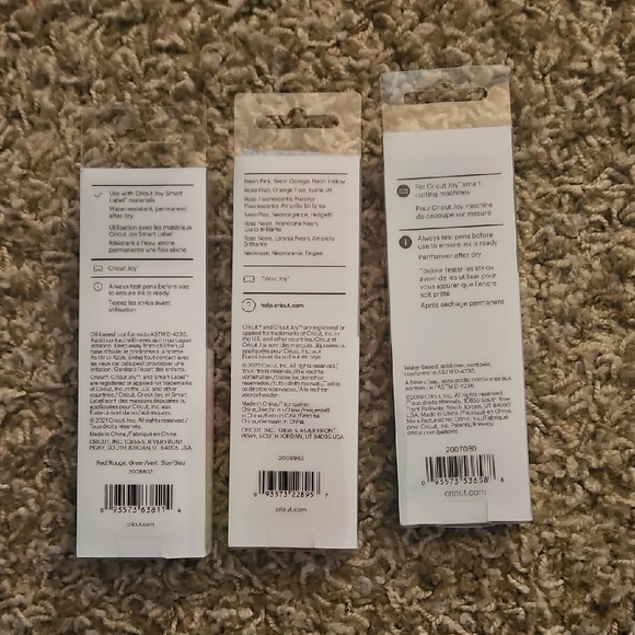 Cricut Joy Permanent Markers and Glitter Gel Pens Set - Picture 2 of 2